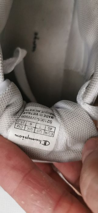 Sneakersy Champion 40