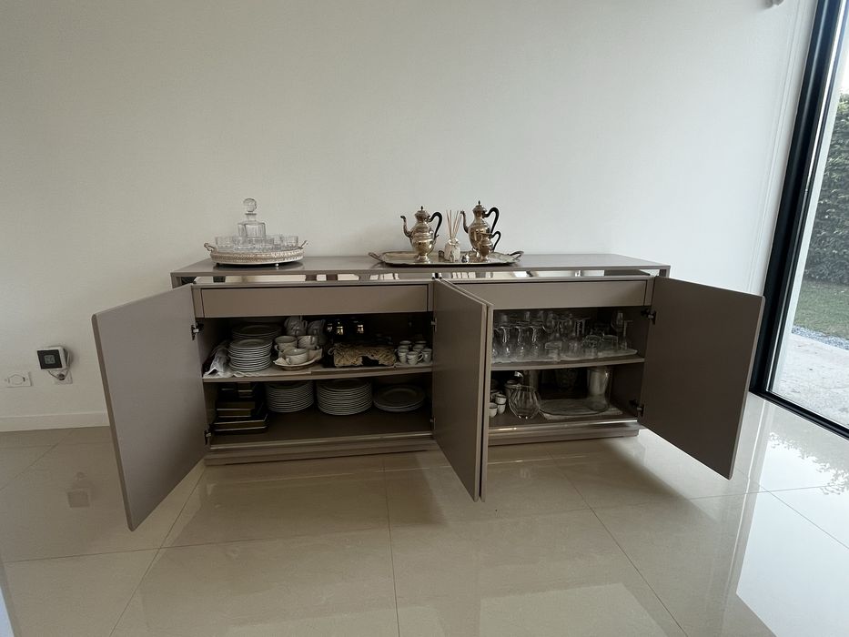 Mesa de jantar + Movel