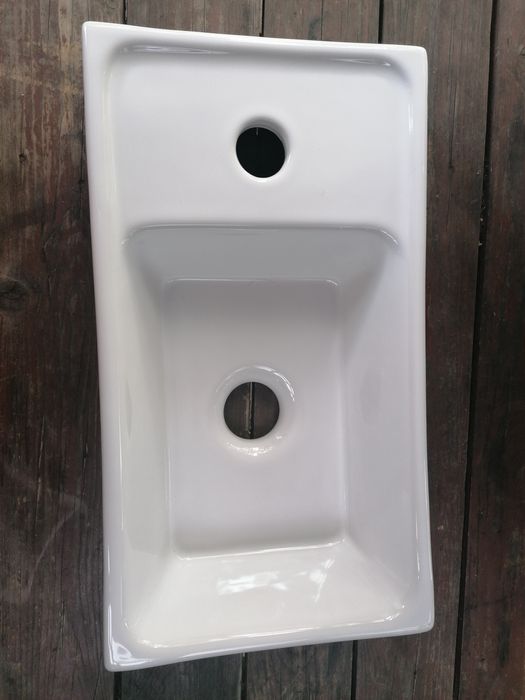 Umywalka narożnikowa