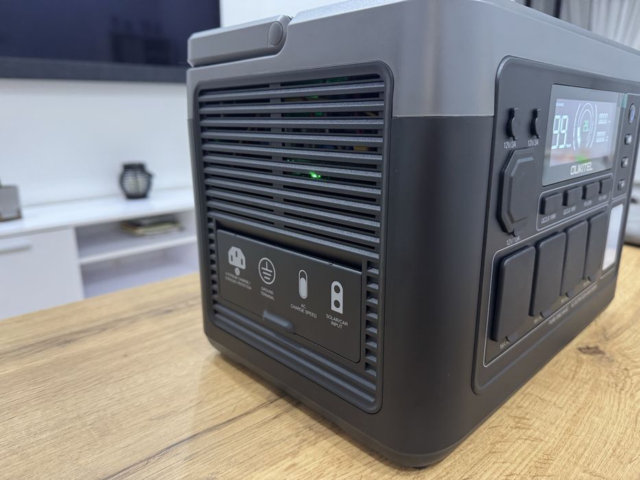 Зарядна станція Oukitel P1000 plus 1800W