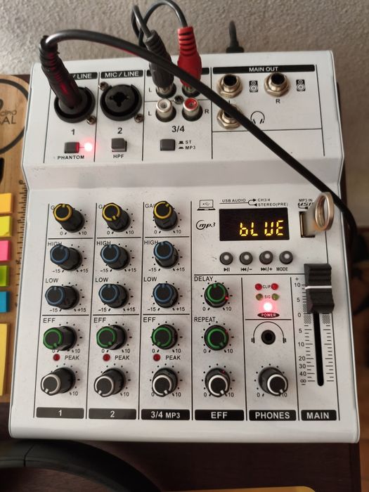 Controladoras NXG M4 efeitos repeat reverb echo delay impecáveis USB