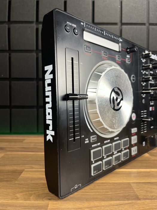 Numark Mixtrack Pro 3 (Доставимо кур’єром — БЕЗКОШТОВНО!)
