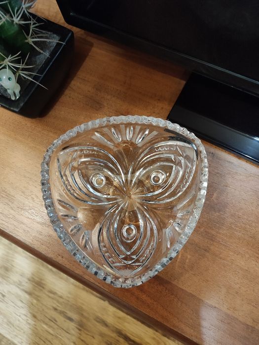 Хрустальная конфетница