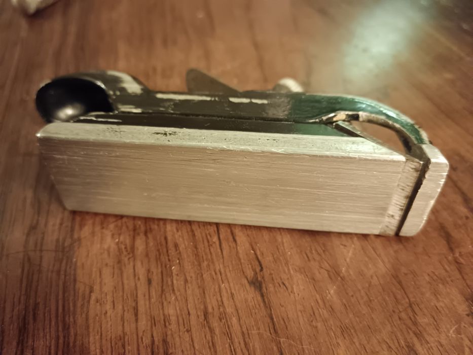 Pequena plaina de cauda de esquilo