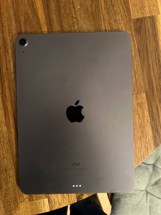 iPad Air 4 (2020) zbity ekran