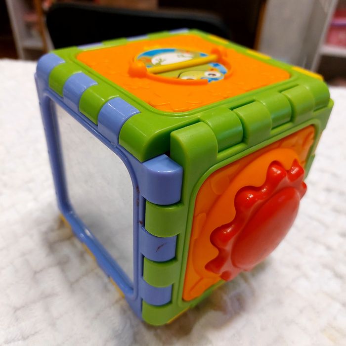 Розвиваючий куб-пазл