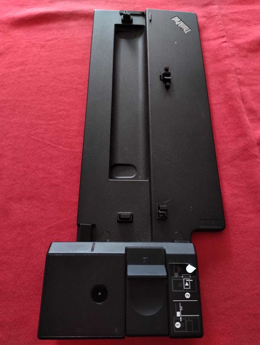 Lenovo - Thinkpad Pro Docking Station 40AH