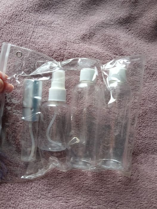 Pojemniki na balsamy, kremy, perfumy