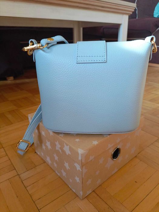 Torebka Vera Pelle ze skóry kolor niebieski baby blue