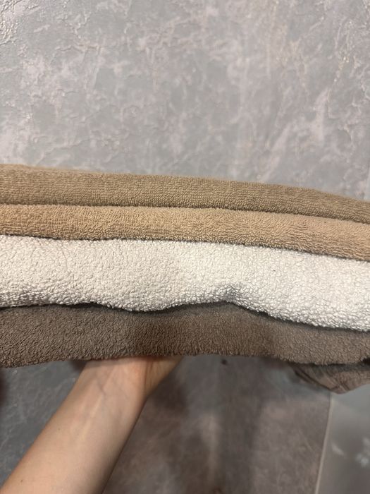 продам полотенца банные и для рук(цена за все)