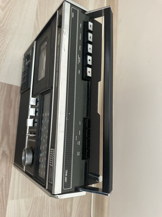 Radiomagnetofon Aiwa TPR-220 okazja dla kolecjinerów!