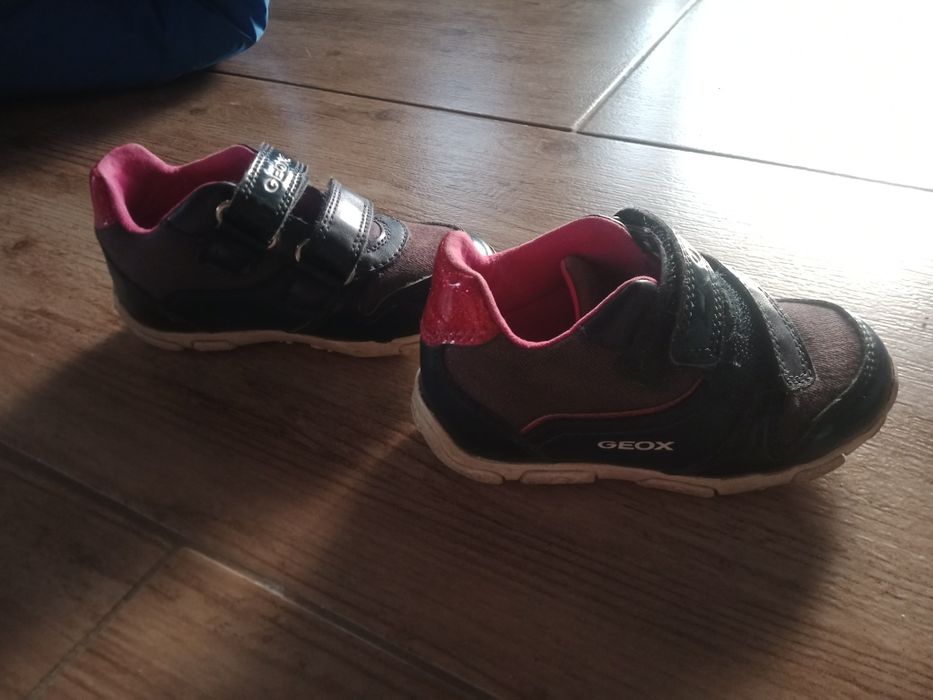 Buty Geox granatowo-różowe z brokatowymi elementami 23