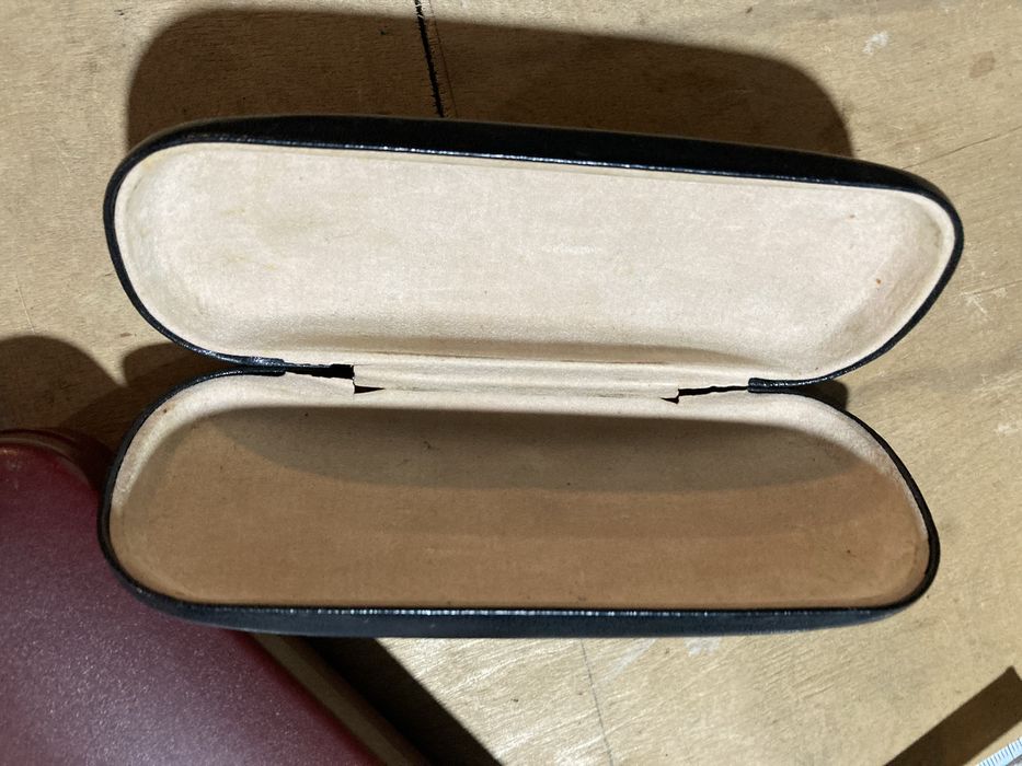 Чехол очечник бу для очков