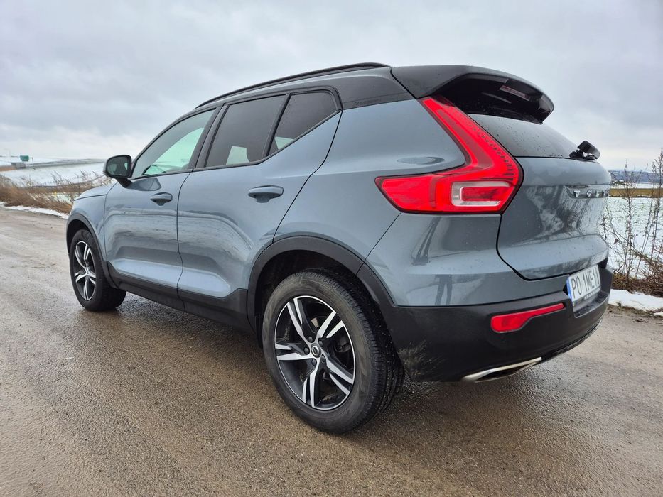 Volvo XC 40 Volvo XC 40, R-Design, 2 komplety kół (ALU)