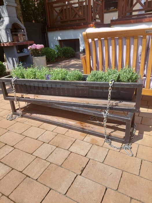 Wiszące donice loftowe ze stali – ręcznie robione na zamówienie