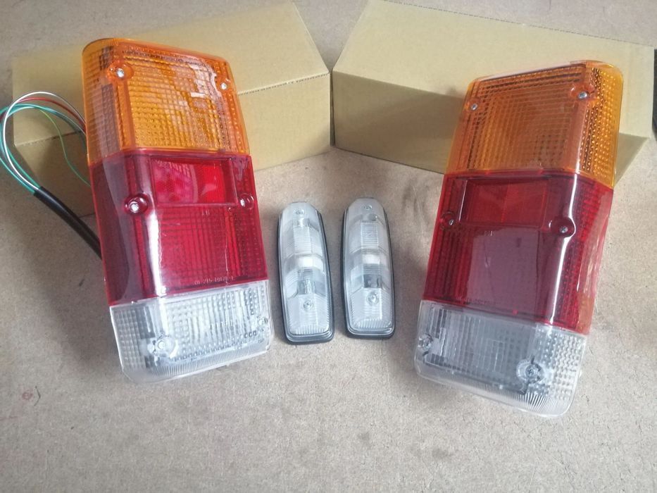 Conjunto de 4 farolins Nissan Patrol 260 ( Aplicação )