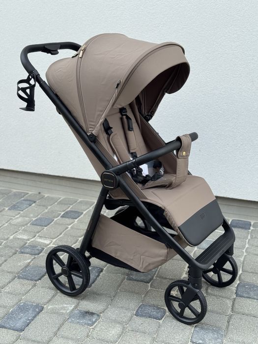 Прогулянкова коляска CARRELLO Bravo Carbon CRL-5530 (Карело Карбон)
