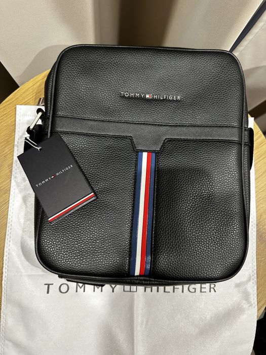 Велика сумка Tommy Hilfiger чорного кольору / барсетка томмі хілфігер