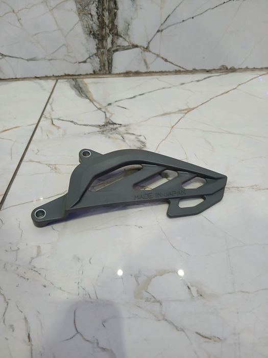 Osłona łańcucha napędowego  Yamaha WR450F WR 450 F 07/13r