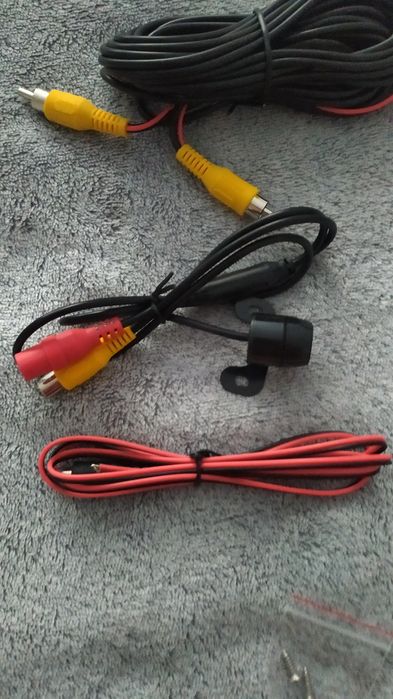 Kamerka cofania z okablowaniem