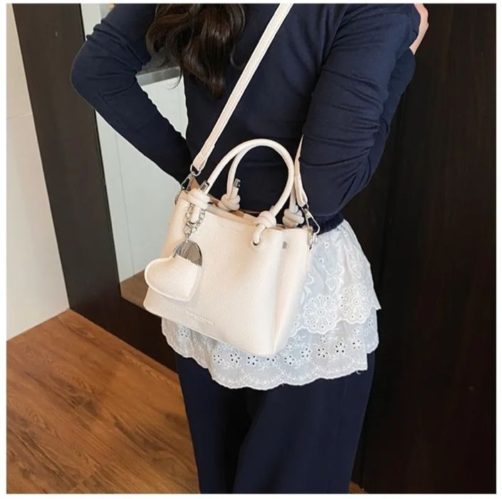 Сумочка жіноча нова біла якісна екошкіра