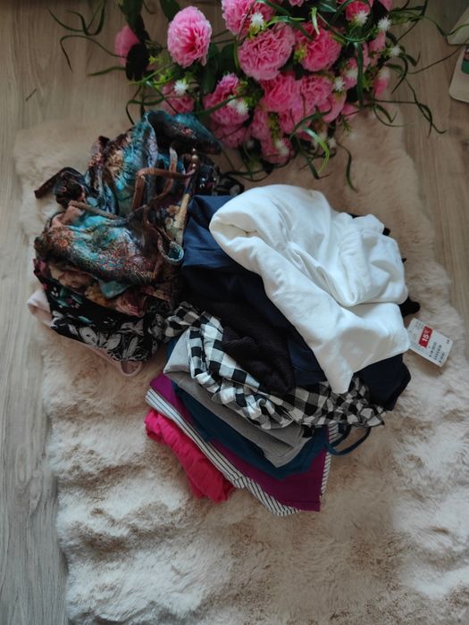 Paka ubrań damskich S 14 sztuk