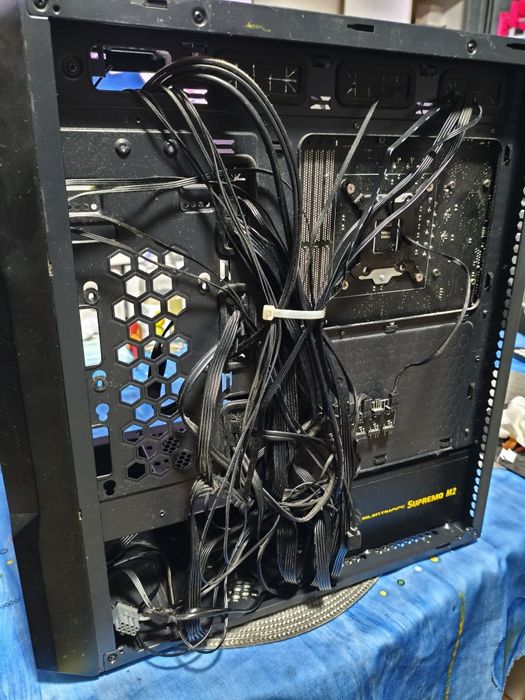 Komputer stacjonarny obudowa, procesor zasilacz płyta główna