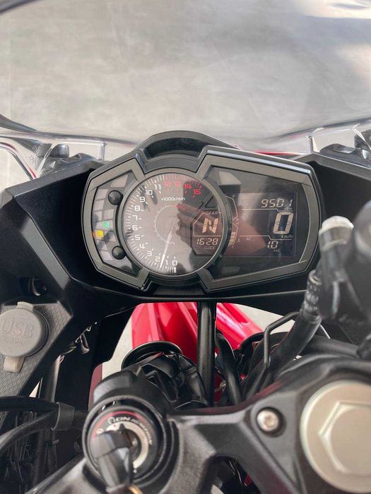 Мотоцикл Kawasaki Ninja 400