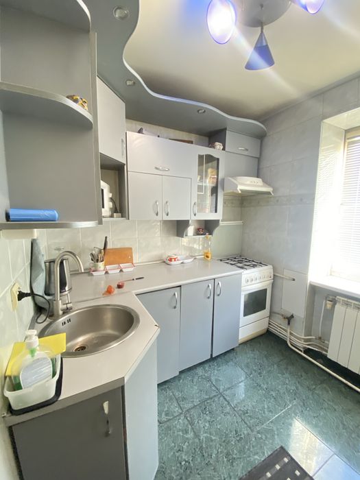 Здається подобово двокімнатна  квартира!! Документи