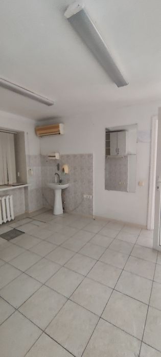 Продаётся помещение по ул. Бузника отдельный вход