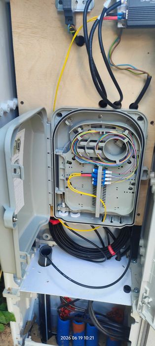 Pomoc IT - Informatyk Spawanie Światłowodów Monitoring Alarm Serwis Elektroniki Strony HTML