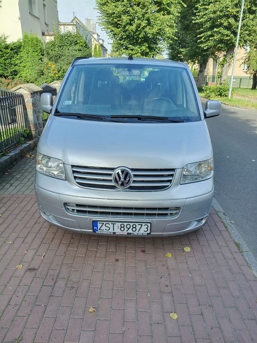 Sprzedam Volkswagen multivan T5 2007 rok