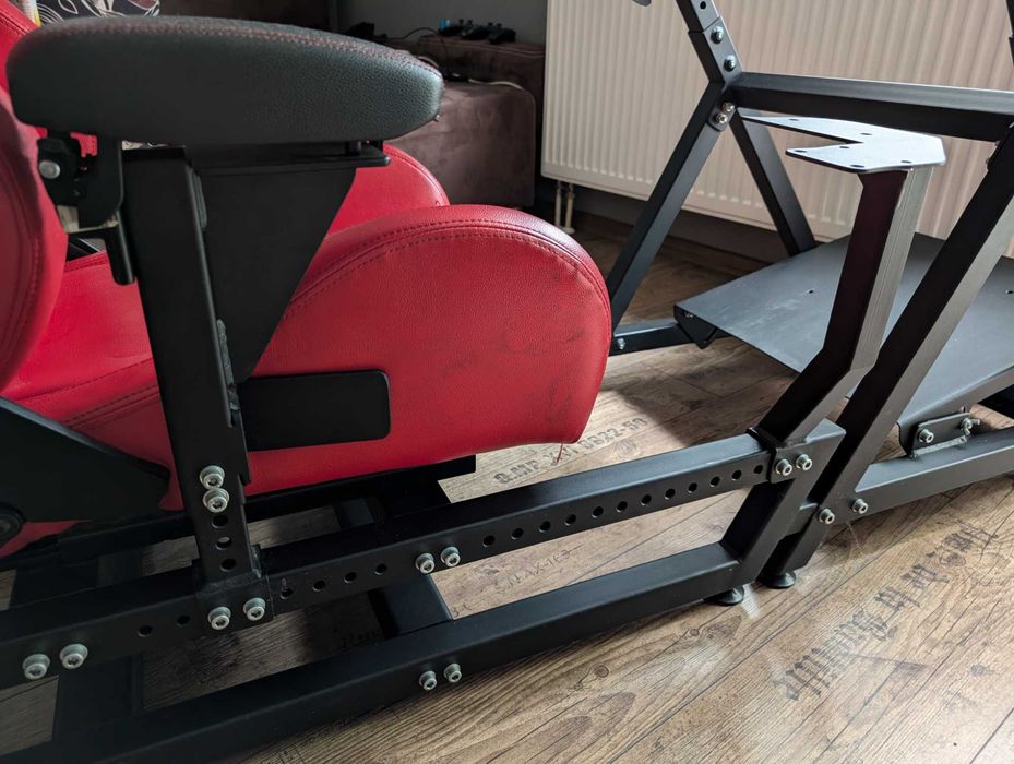 Playseat stelaż kierownica Logitech G29 podłokietnik ręczny kubełek