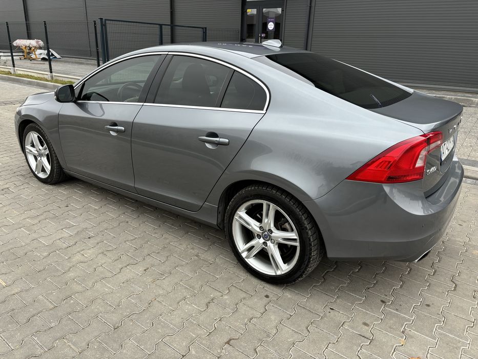Volvo S60 (2015р)
