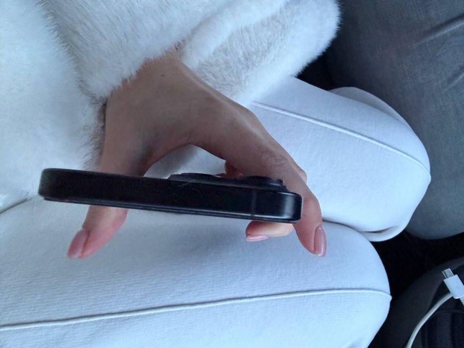 Айфон 15 про мах 256гб в идеальном состоянии