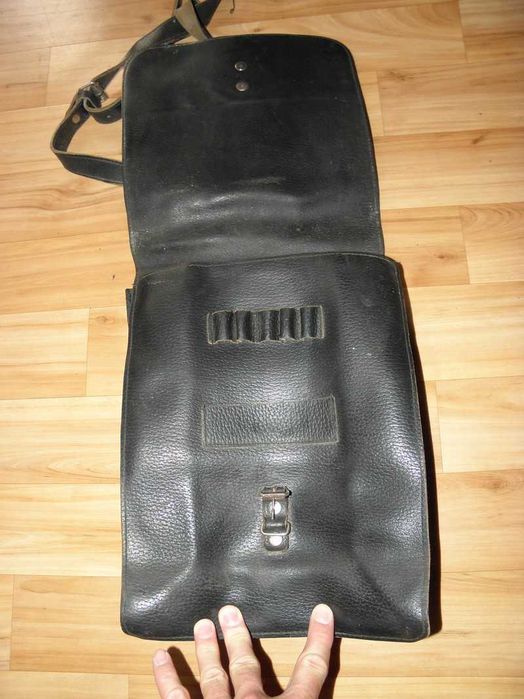 Raportówka skórzana, torba skórzana na ramię vintage PRL