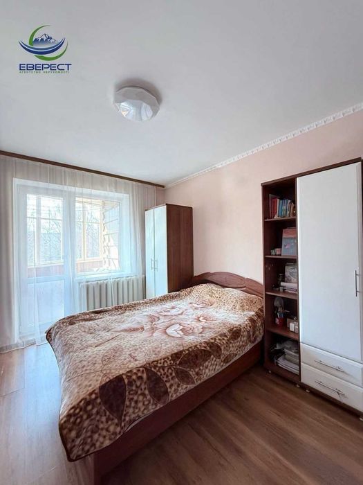 Продаж  3-кімнатної квартири на 2-му поверсі