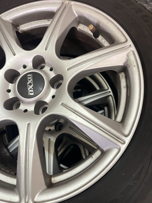 Jantes com pneus 5 furos