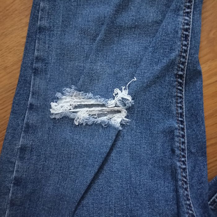 Jeansy cross jeans wysoki stan w 28 l32
Założyłam je raz ale były za c