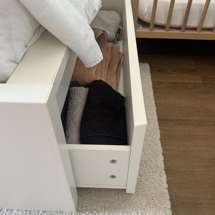 Cama Malm - 4 gavetões
