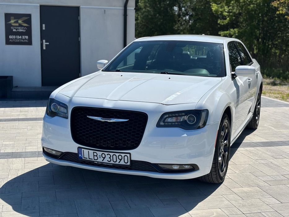 Chrysler 300S