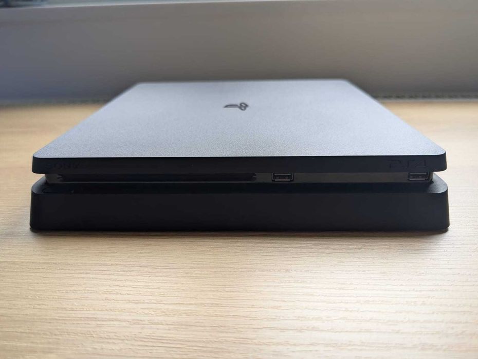 PS4 Slim 1TB 2 Pady Zestaw Gier Ładowarka