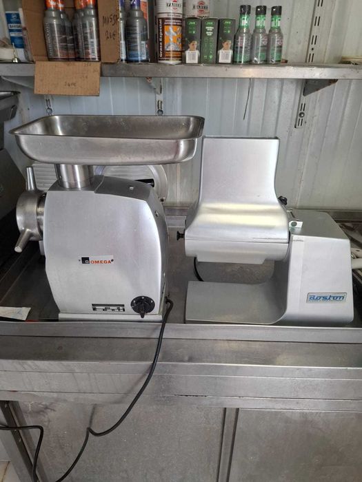 VENDE-SE  picadora de carne profissional