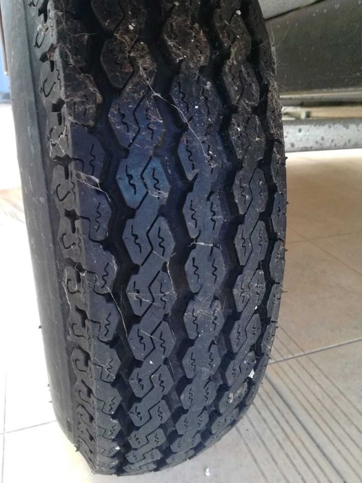 Vendo Atrelado Tenda Saurium Usado