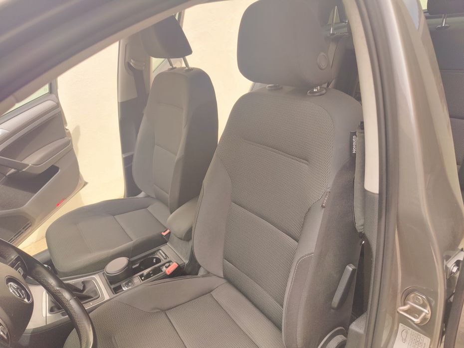 VOLKSWAGEN GOLF VII 1.2 TSI Confortline (Gasolina  2015)