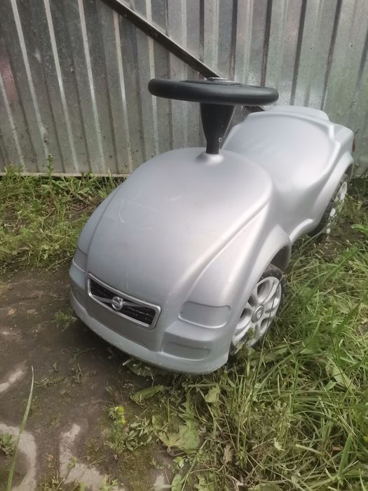 Jeździk dla dzieci Volvo