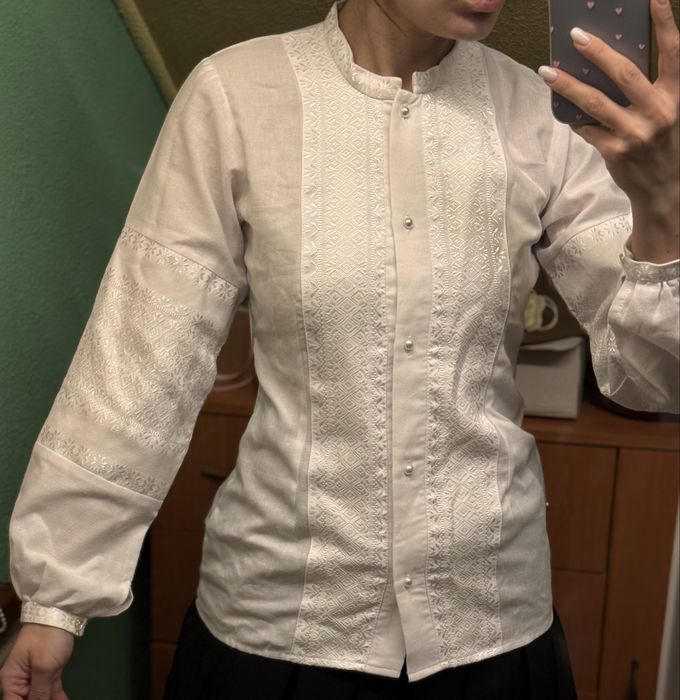 Вишиванка льон біла S