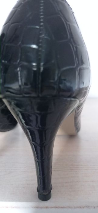 Czarne lakierki damskie, roz. 37-38