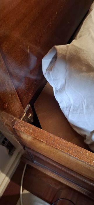 Cama de casal com estrado