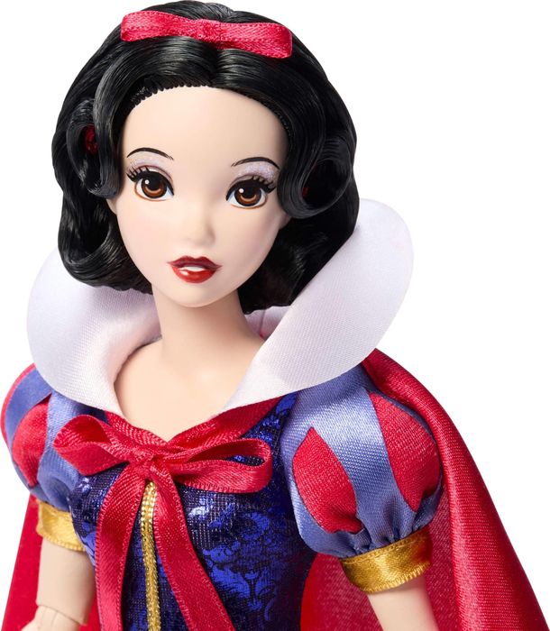 Лялька білосніжка з серії ляльок Sparkling Princess від Mattel.